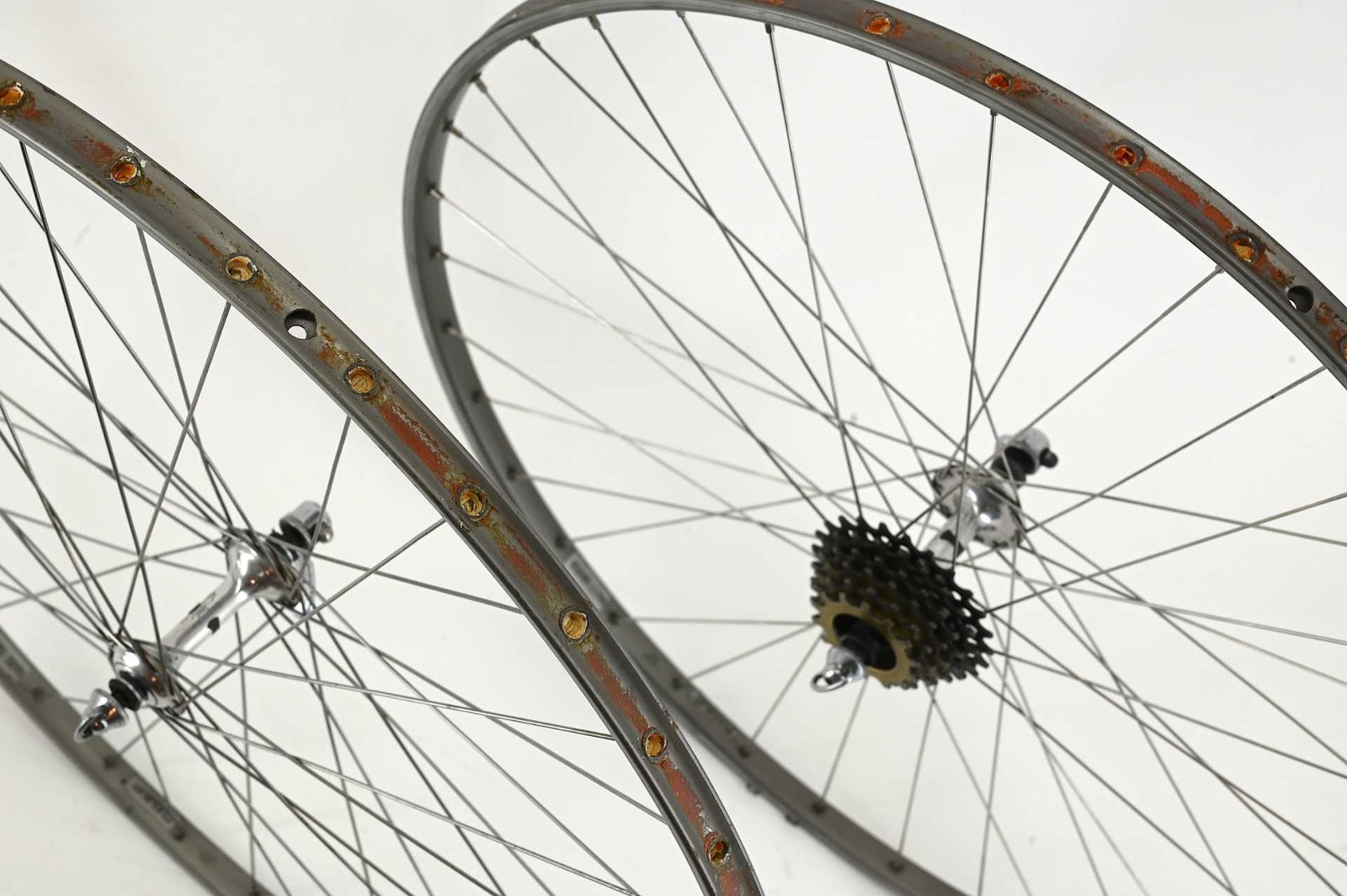 Campagnolo Record / Fiamme Hard Silver 36 Hole Tubular Wheelset - Image 2