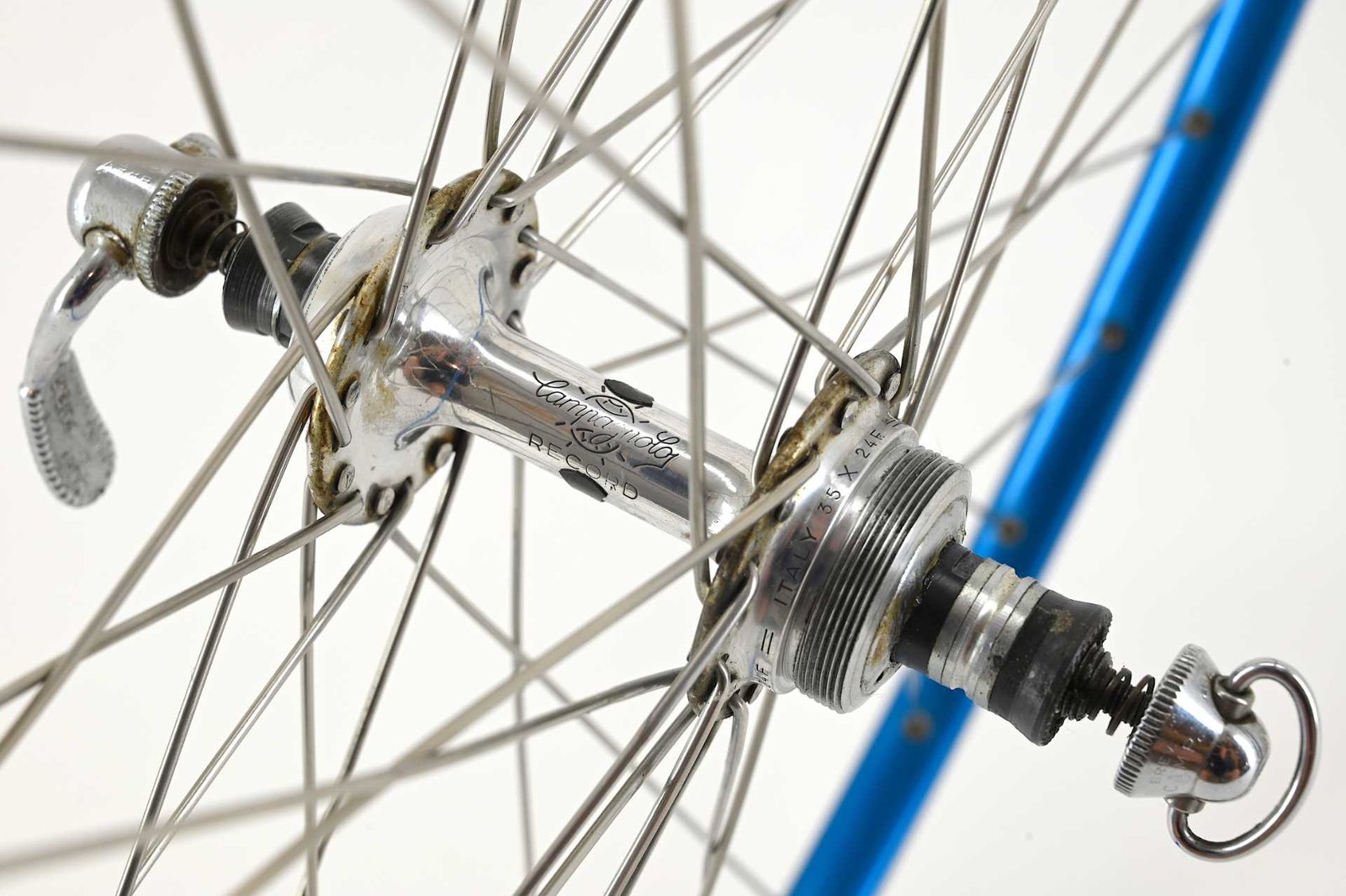 Campagnolo Record / Super Champion Arc en Ciel 36 Hole Wheelset Blue Anodized 28" Tubular - Image 4